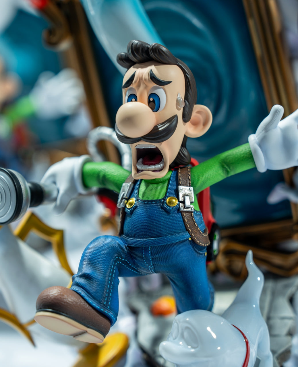 Mario Bros Wake Studio Luigi Ghosts Resin Statue