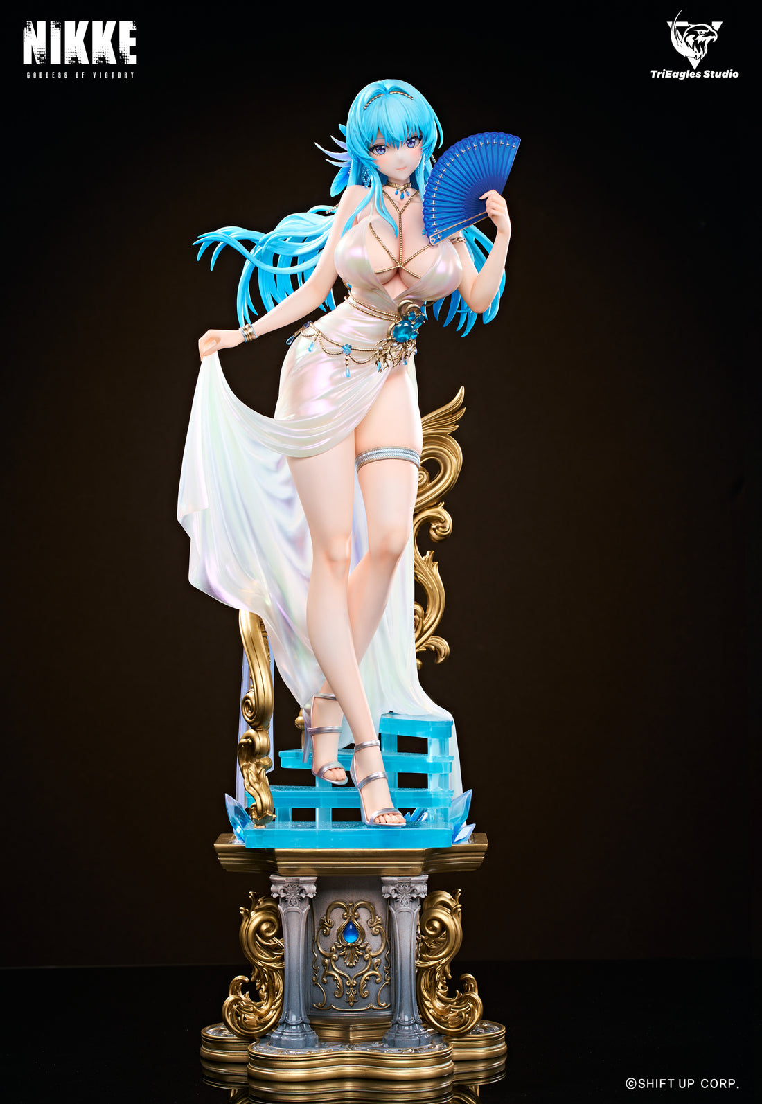 Goddess of Victory TriEagles Studio Nikke 04 Helm Licensed Resin Statue