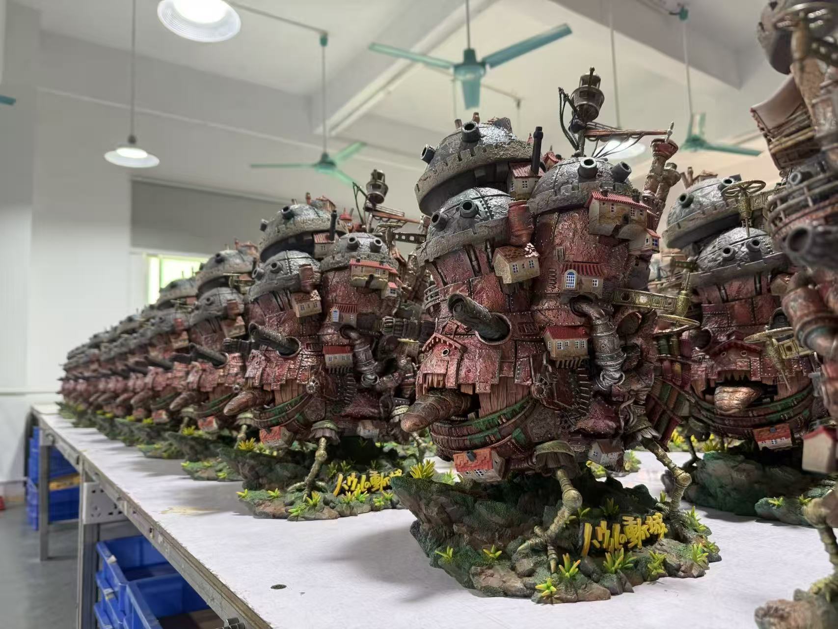 Howls Moving Castle OPM Studio Walking Castle – ClubHouse Statues