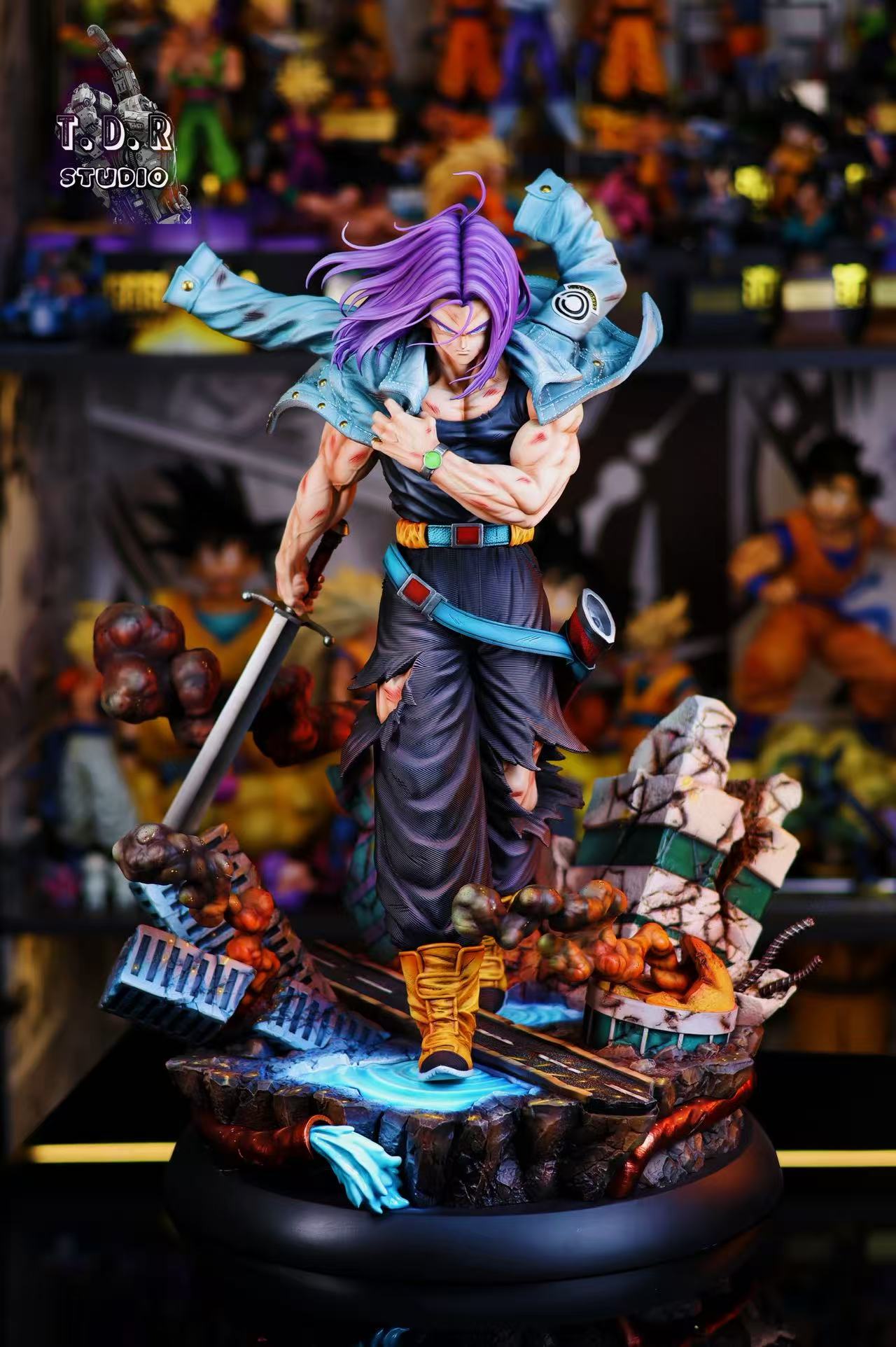 Dragon Ball TDR Studio Future Trunks – ClubHouse Statues