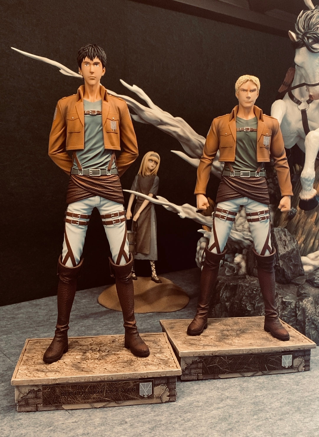 Reiner Braun / Bertholdt Hoover フィギュアセット Attack on Titan Titan Studio Bertholdt Hoover x Reiner Braun