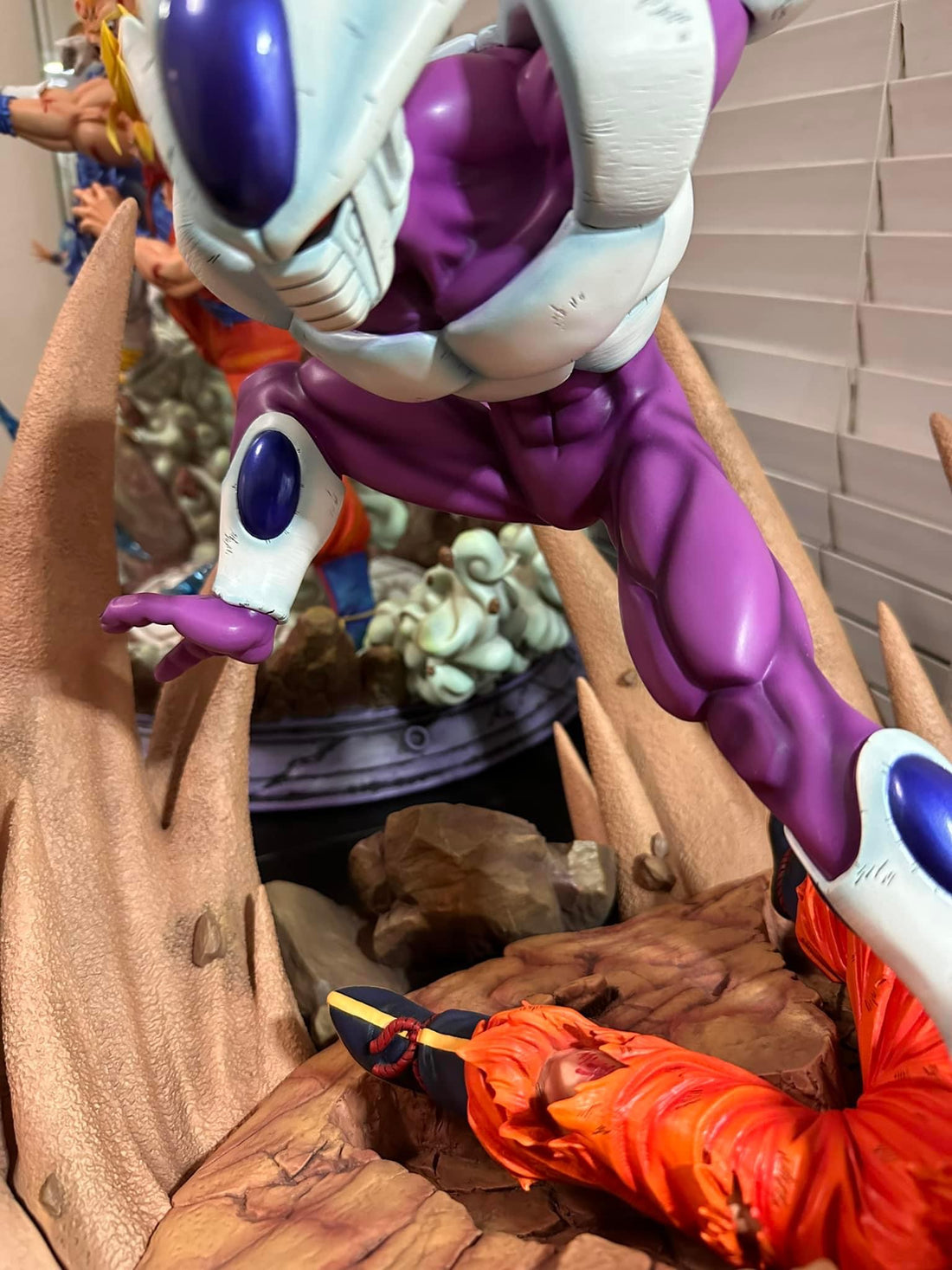 Dragon Ball VKH Studio Cooler VS Goku Resin Statue