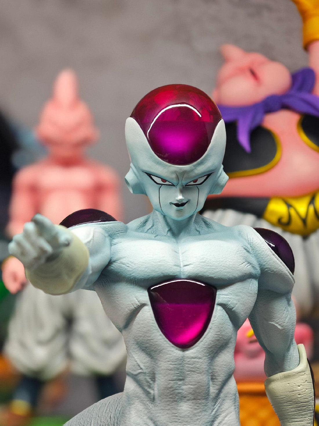 Dragon Ball LZ Studio Freeza 4th Form Finger Resin Statue