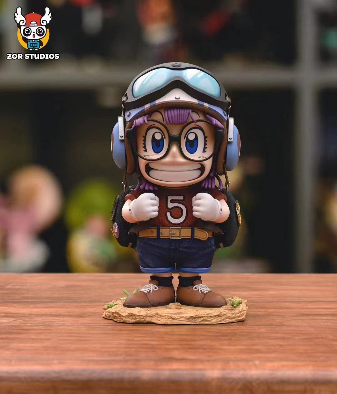 Dr. Slump ZOR Studio Arale Aviator Resin Statue – ClubHouse Statues