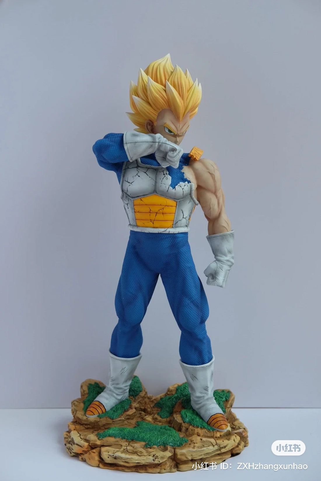 Dragon Ball Trex Studio Vegeta Super Saiyan Resin Statue
