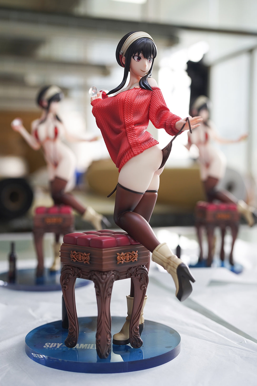 Spy x Family Dodomo Studio Yor Red Sweater – ClubHouse Statues