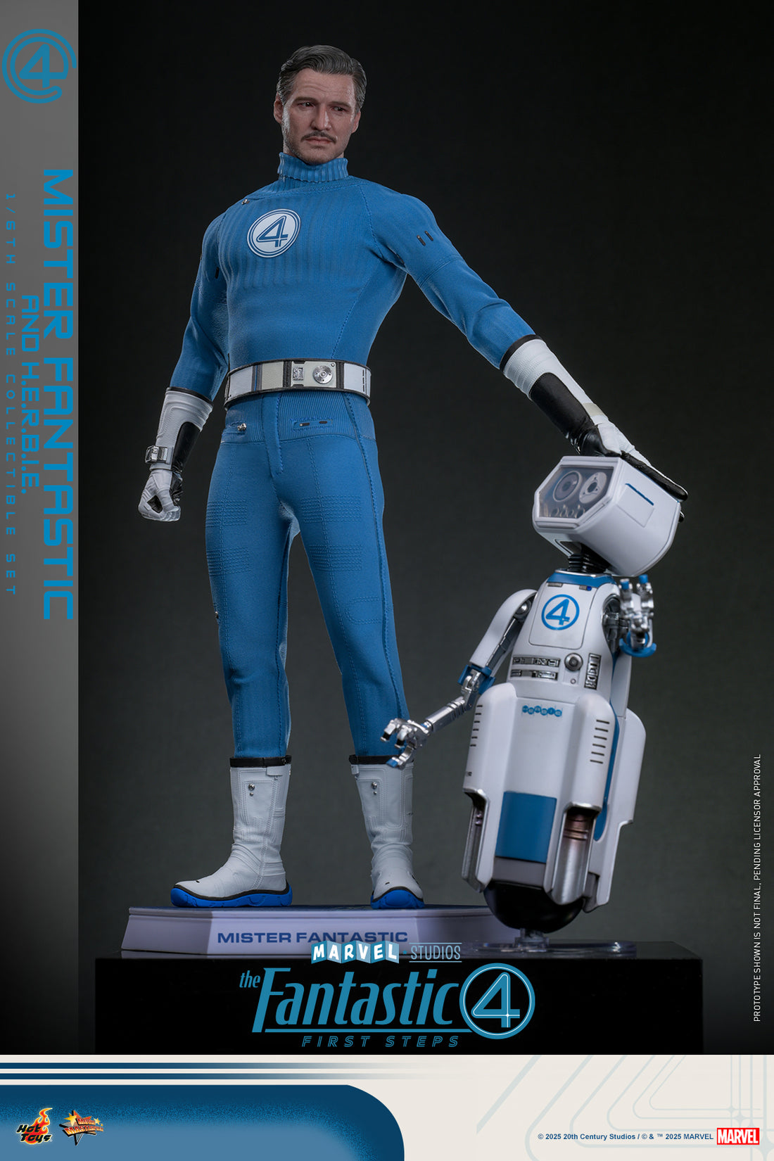 The Fantastic Four Hot Toys Mister Fantastic x Herbie MMS822 Licensed PVC Action Figure