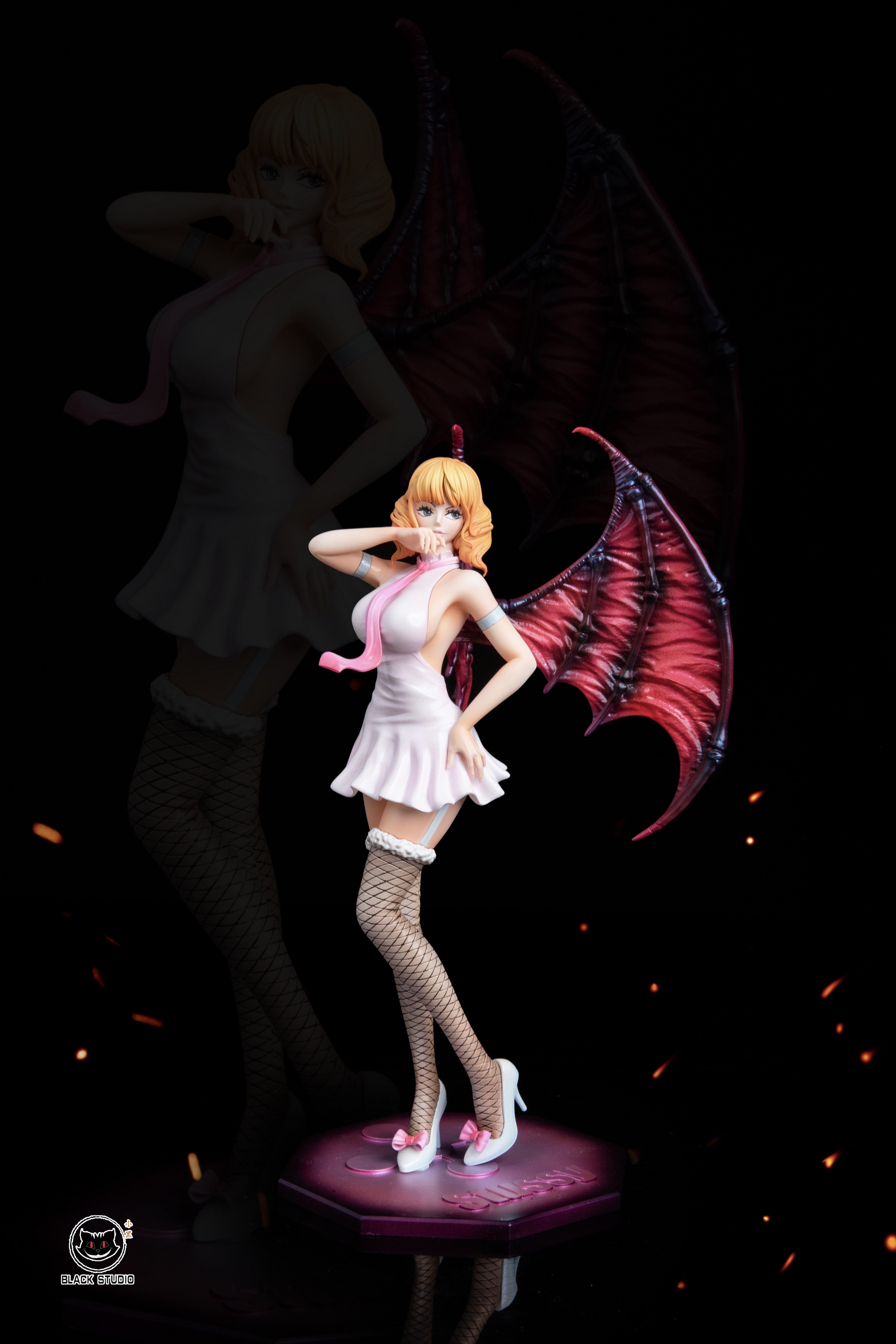 One Piece Black Studio Stussy Resin Statue – ClubHouse Statues