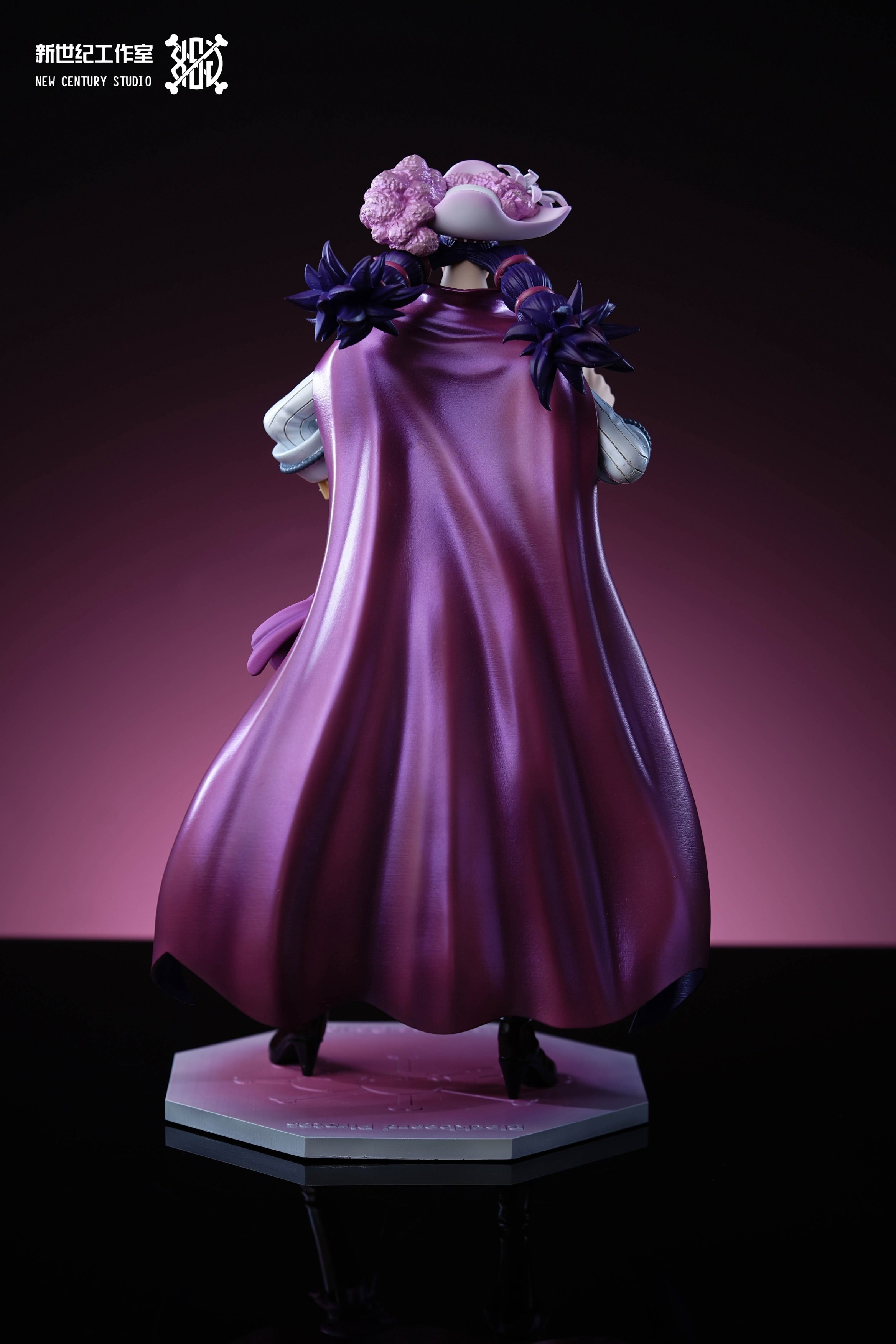 One Piece New Century Studio Blackbeard Pirates Set Avalo Pizarro