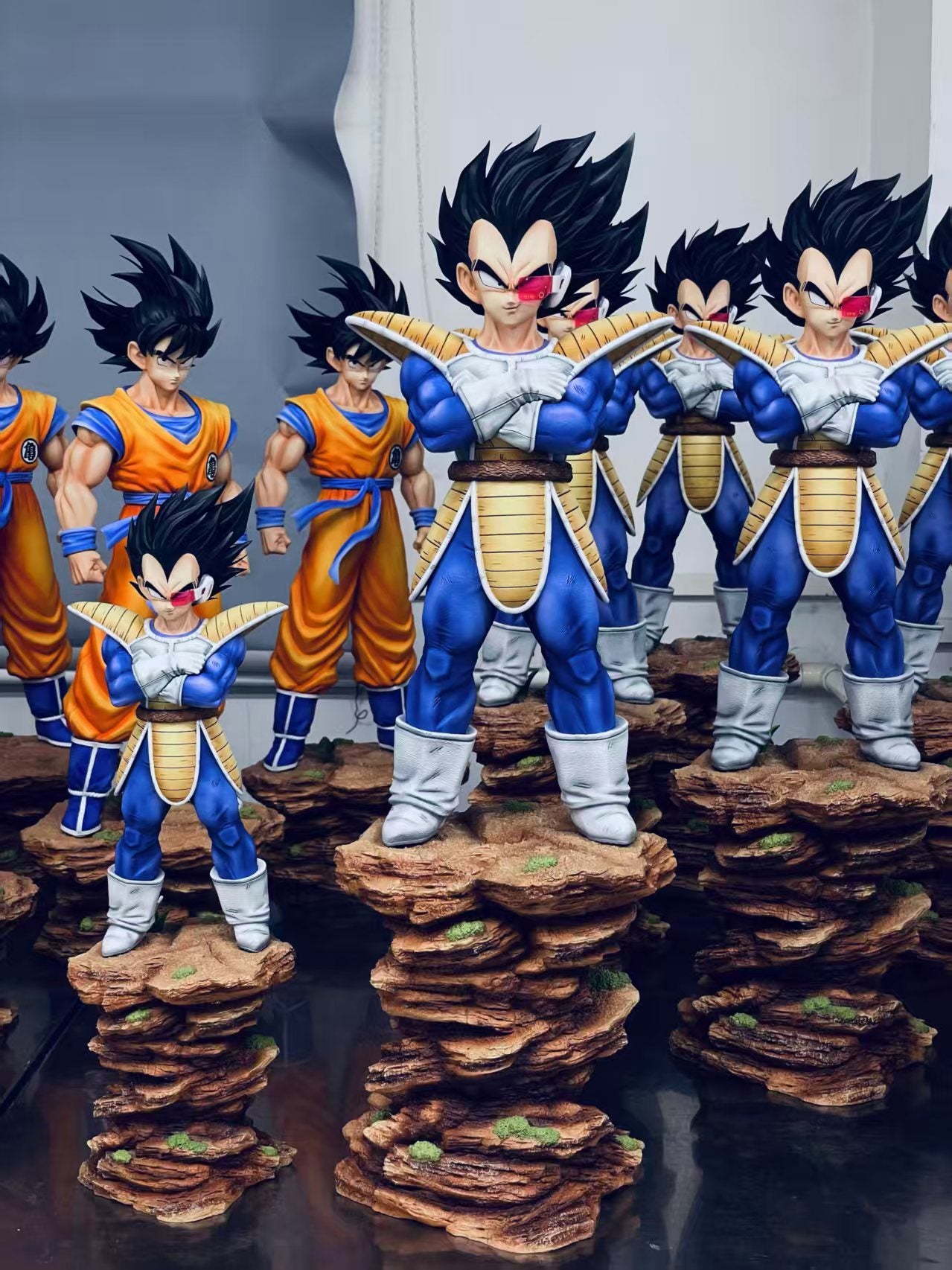 Dragon Ball Infinite Studio Goku VS Vegeta – ClubHouse Statues