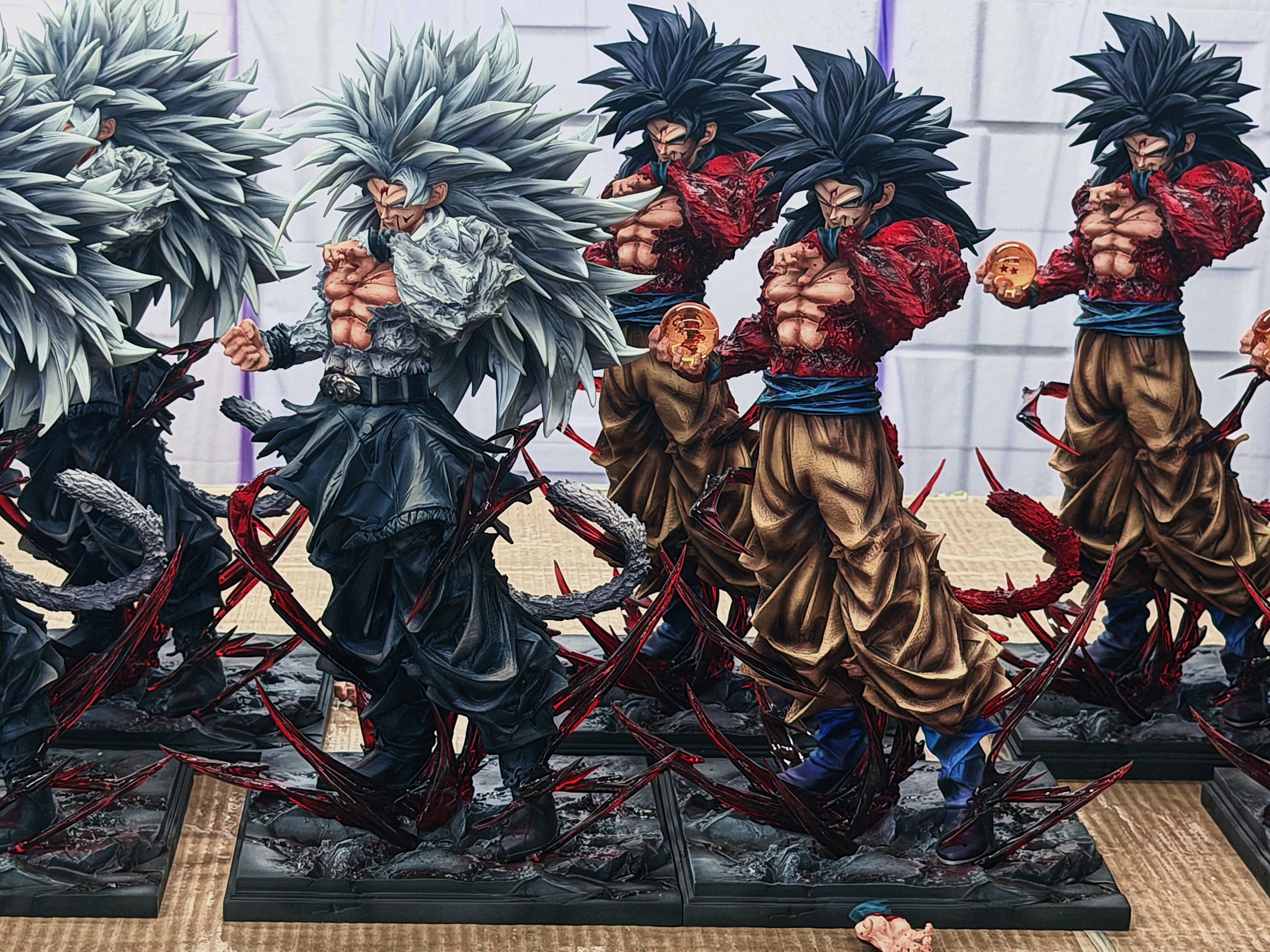 Dragon Ball Kuang Feng Studio Goku SS4 SS5 – ClubHouse Statues