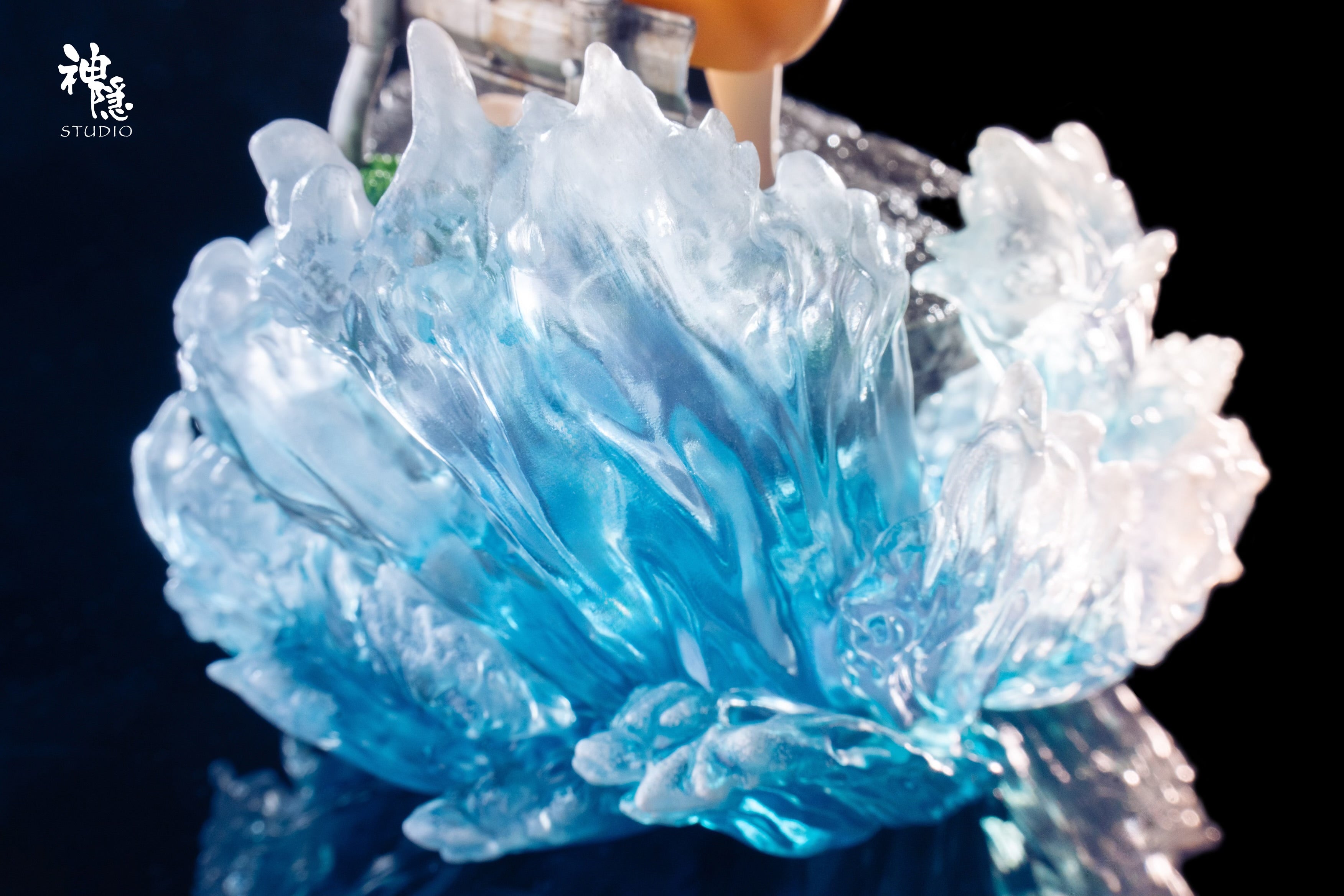 Ponyo on the Cliff ShenYin Studio Ponyo x Sosuke – ClubHouse Statues