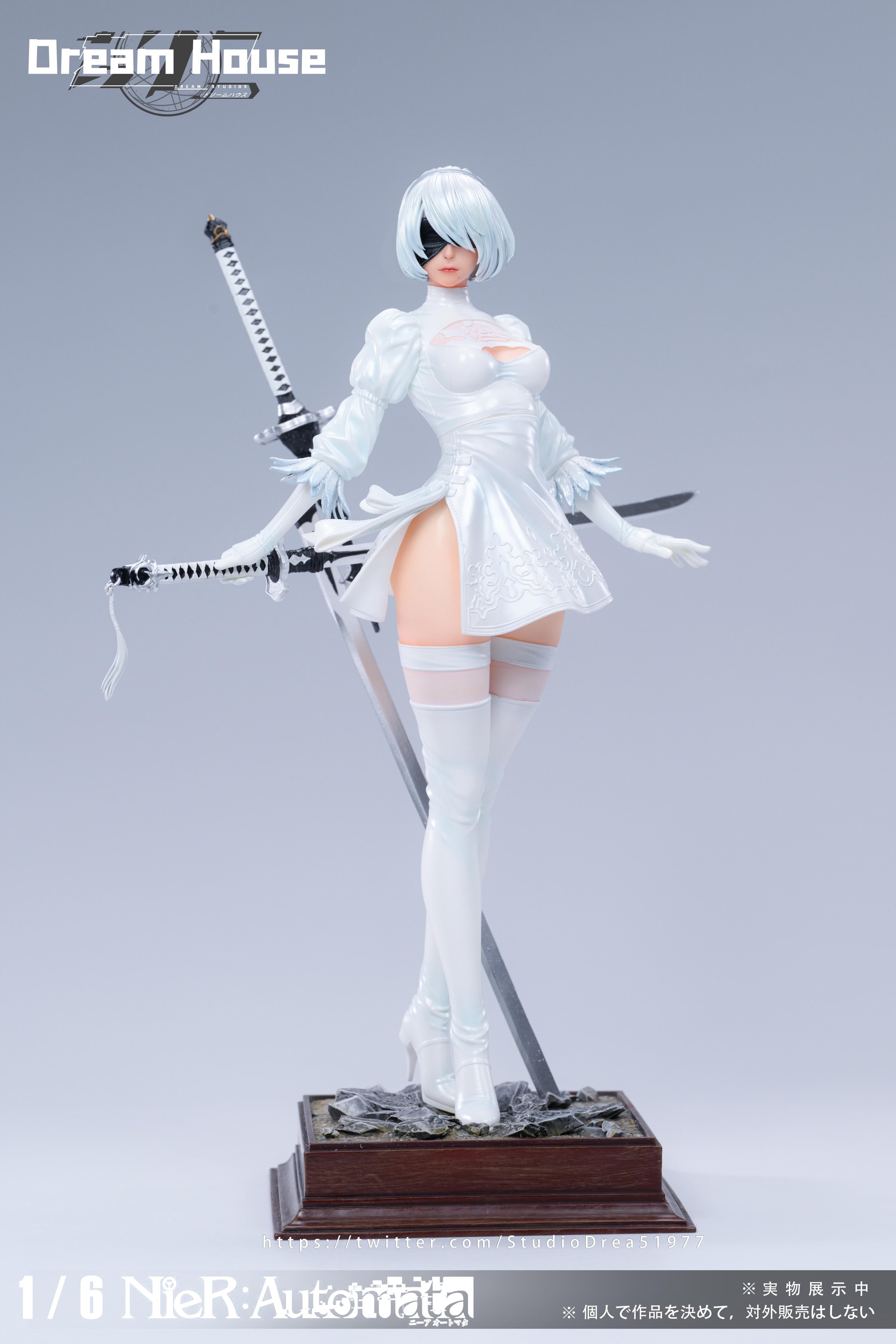 NieR Automata Dream House Studio 2B – ClubHouse Statues