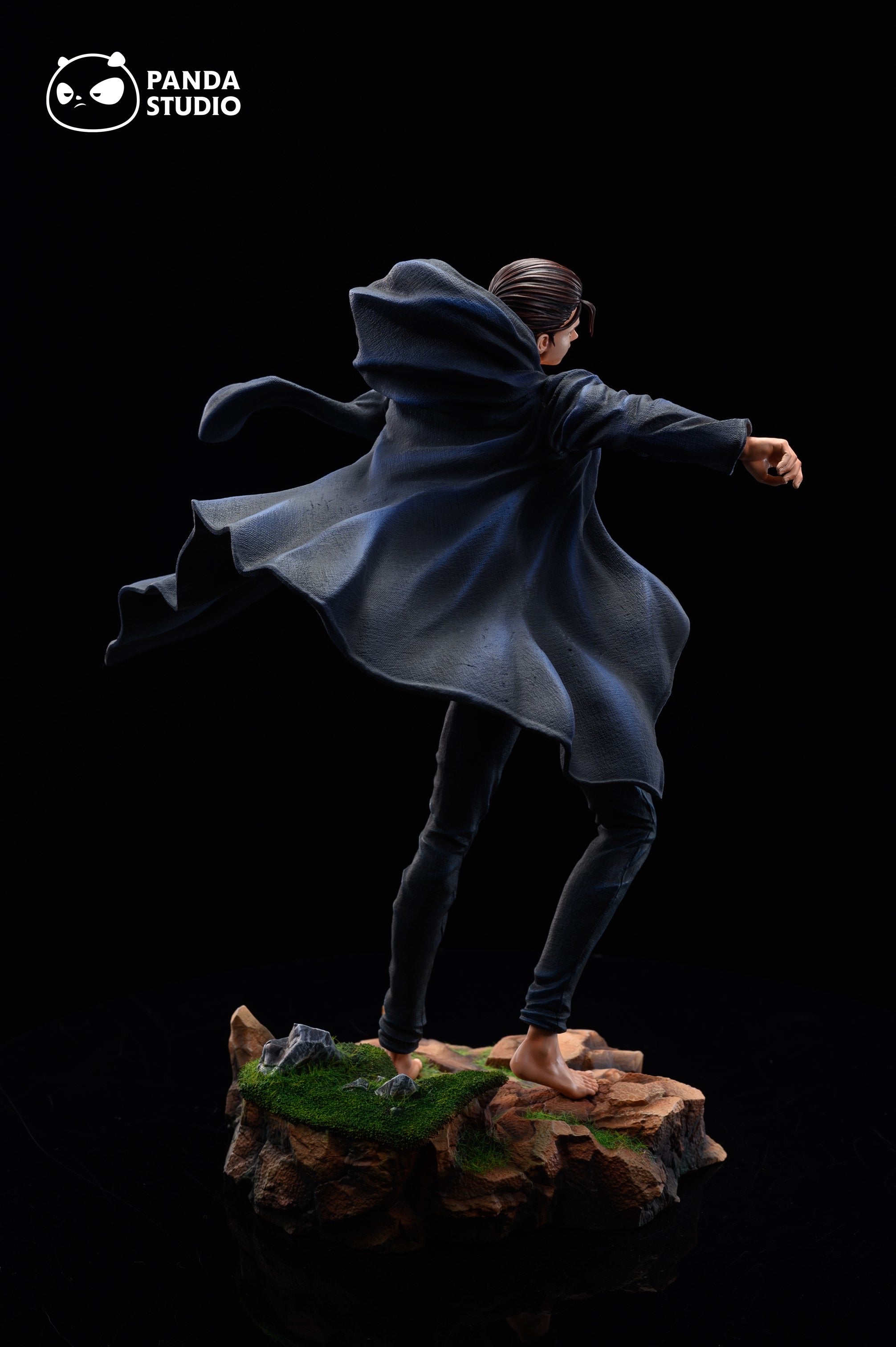 Attack On Titan Panda Studio Eren – ClubHouse Statues