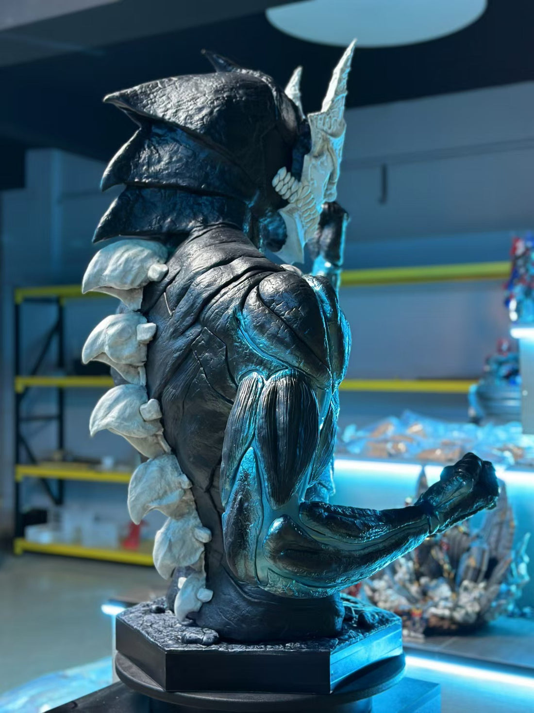 Kaiju N8 QZ Studio Kaiju Kafka Hibino Lifesize Bust Resin Statue