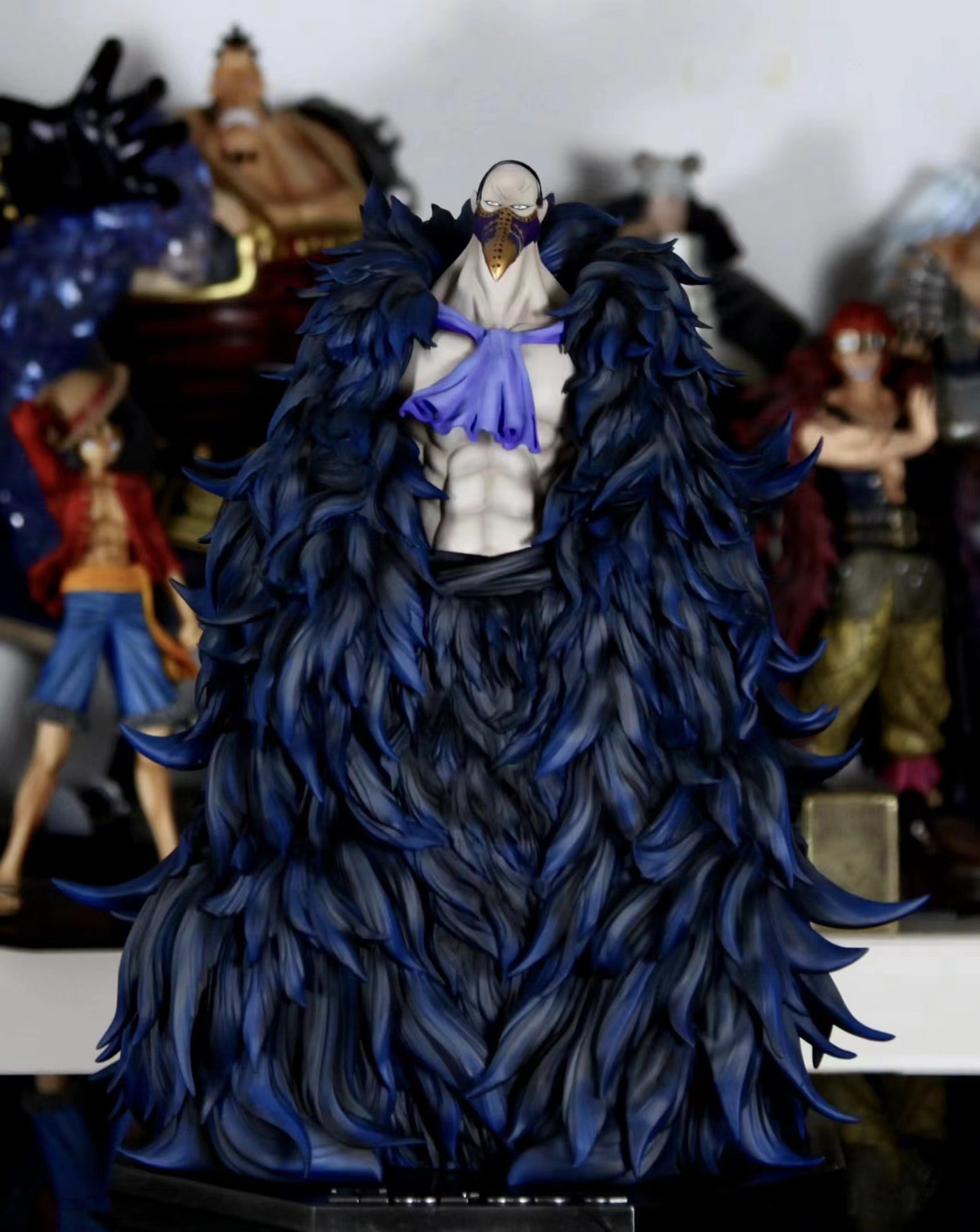 One Piece New Century Studio Karasu Resin Statue – ClubHouse