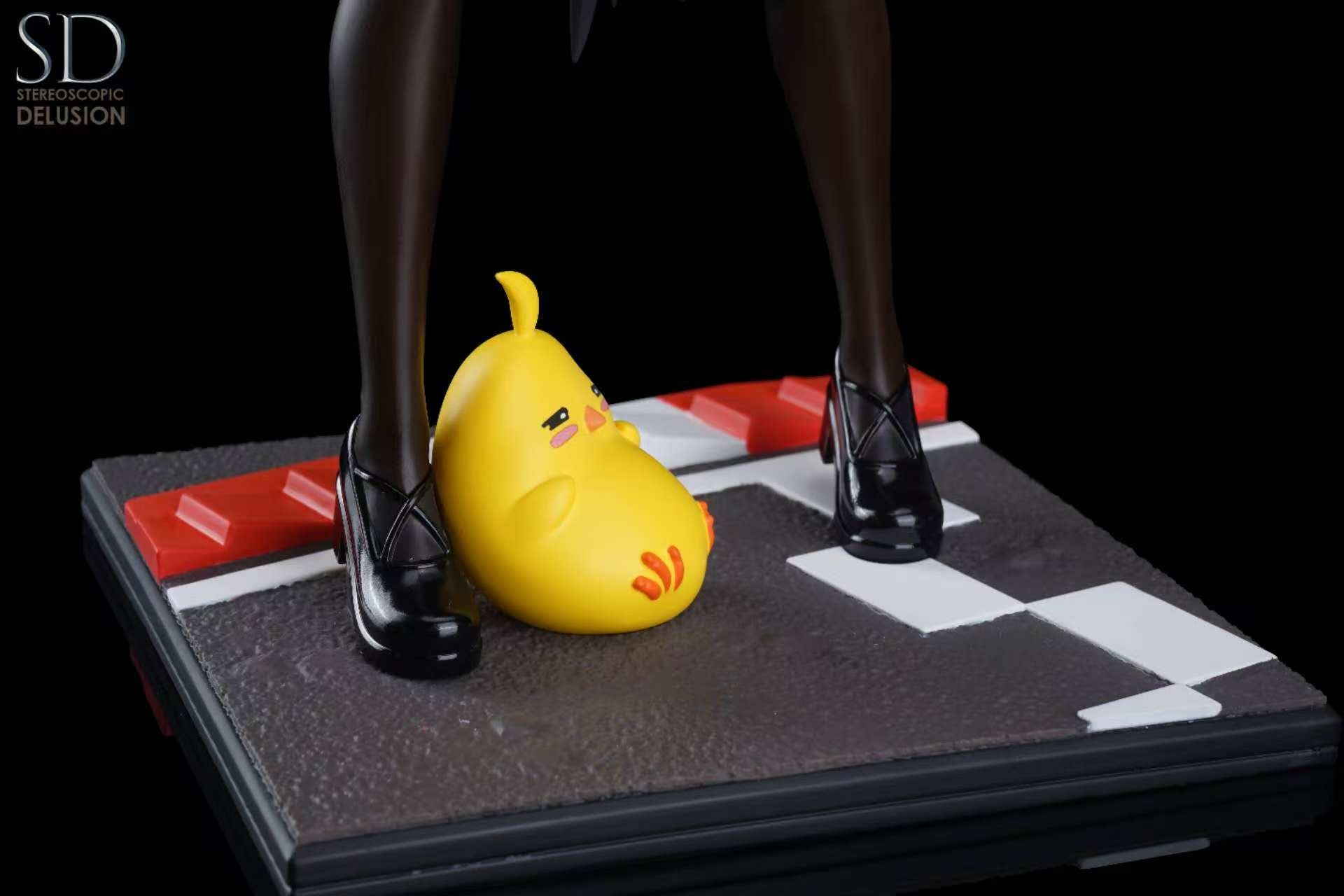 Azur Lane SD Studio Taihou Race Queen Resin Statue – ClubHouse Statues