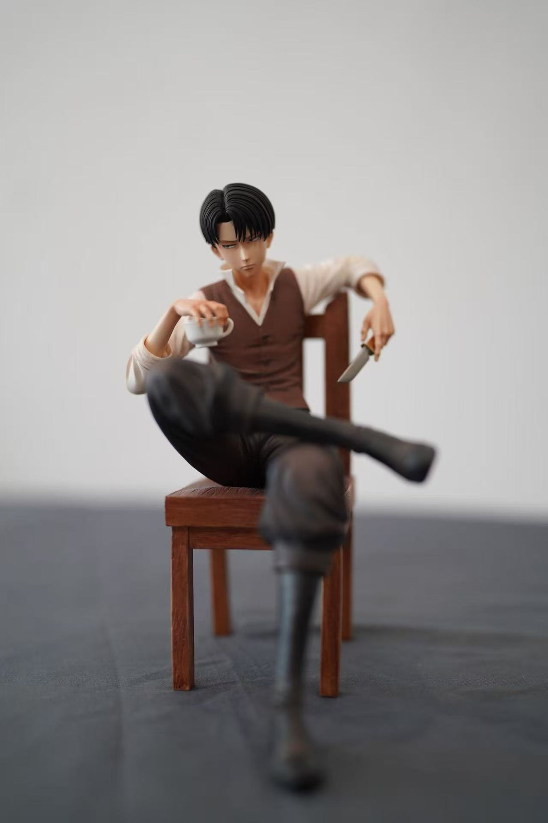 Attack on Titan TITAN Studio Levi Sitting Resin Statue