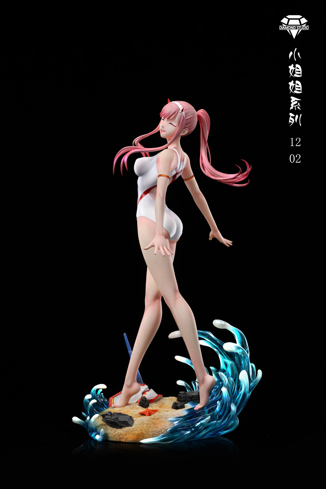 Darling in the Fran Diamond Studio Zero Two Resin Statue