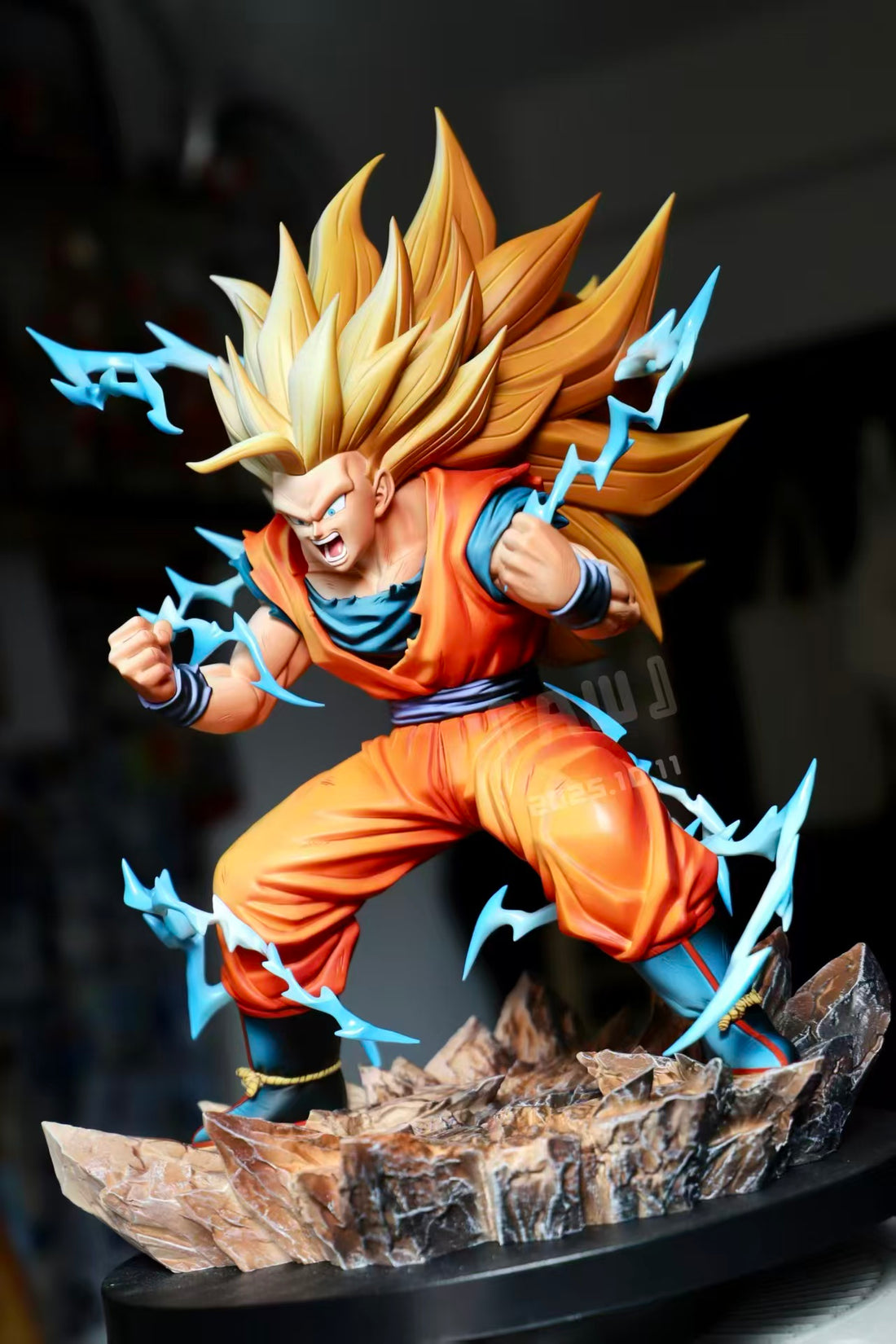 Dragon Ball AW Studio Goku SSJ3 Resin Statue