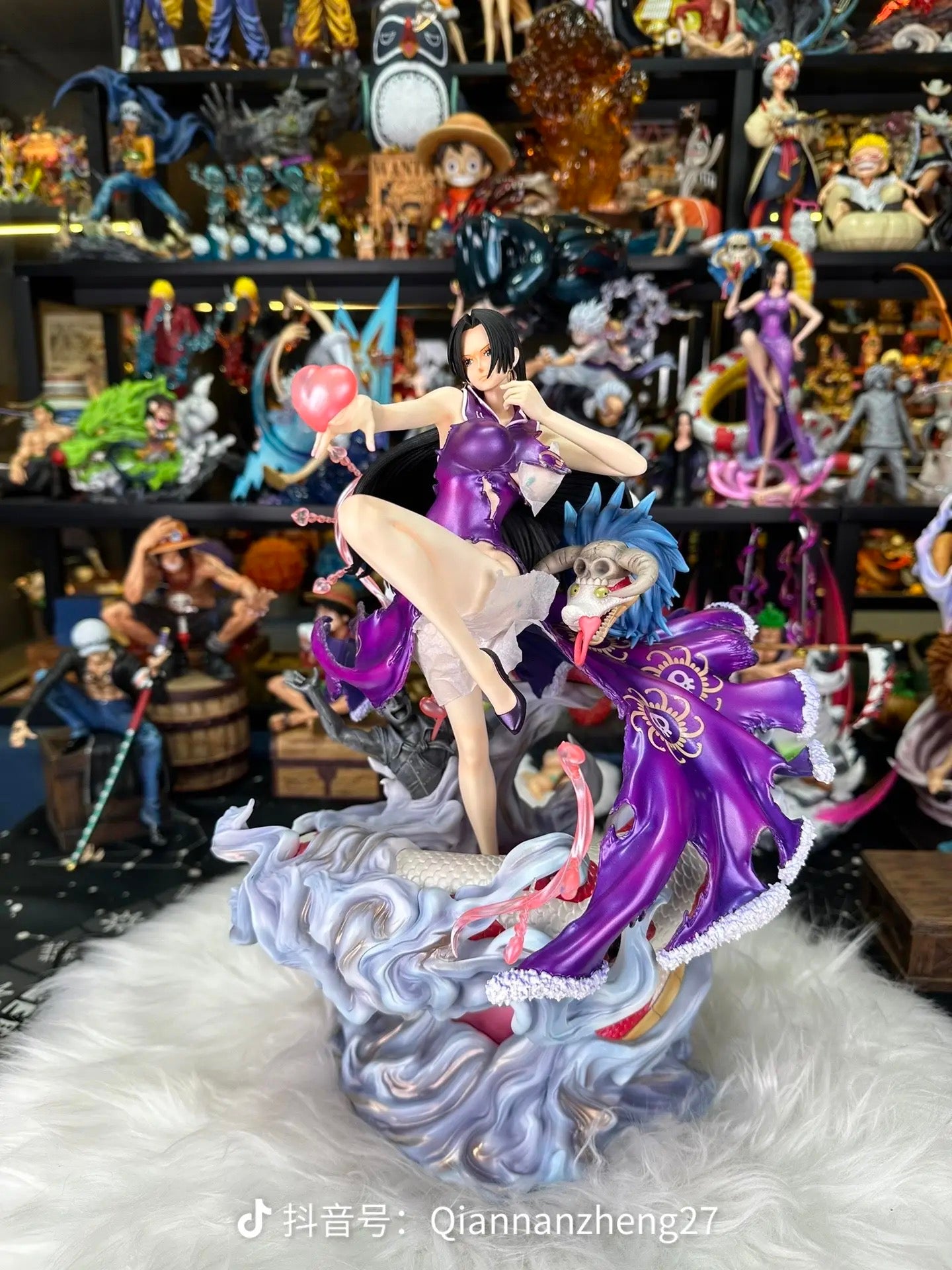 One Piece Super Bomb Studio Boa Hancock – ClubHouse Statues