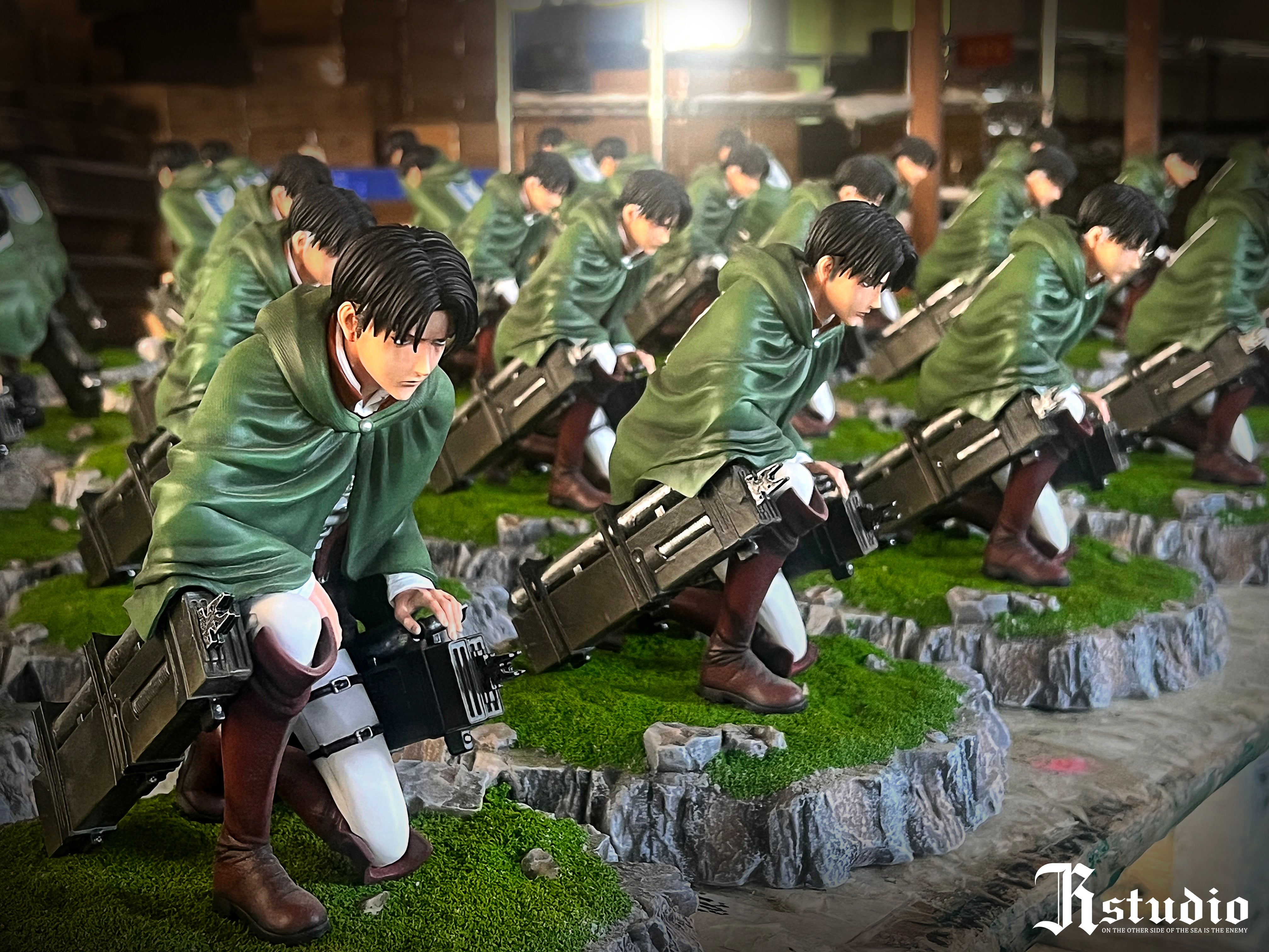 Attack on Titan JR Studio Erwin x Levi Resin Statue – ClubHouse Statues