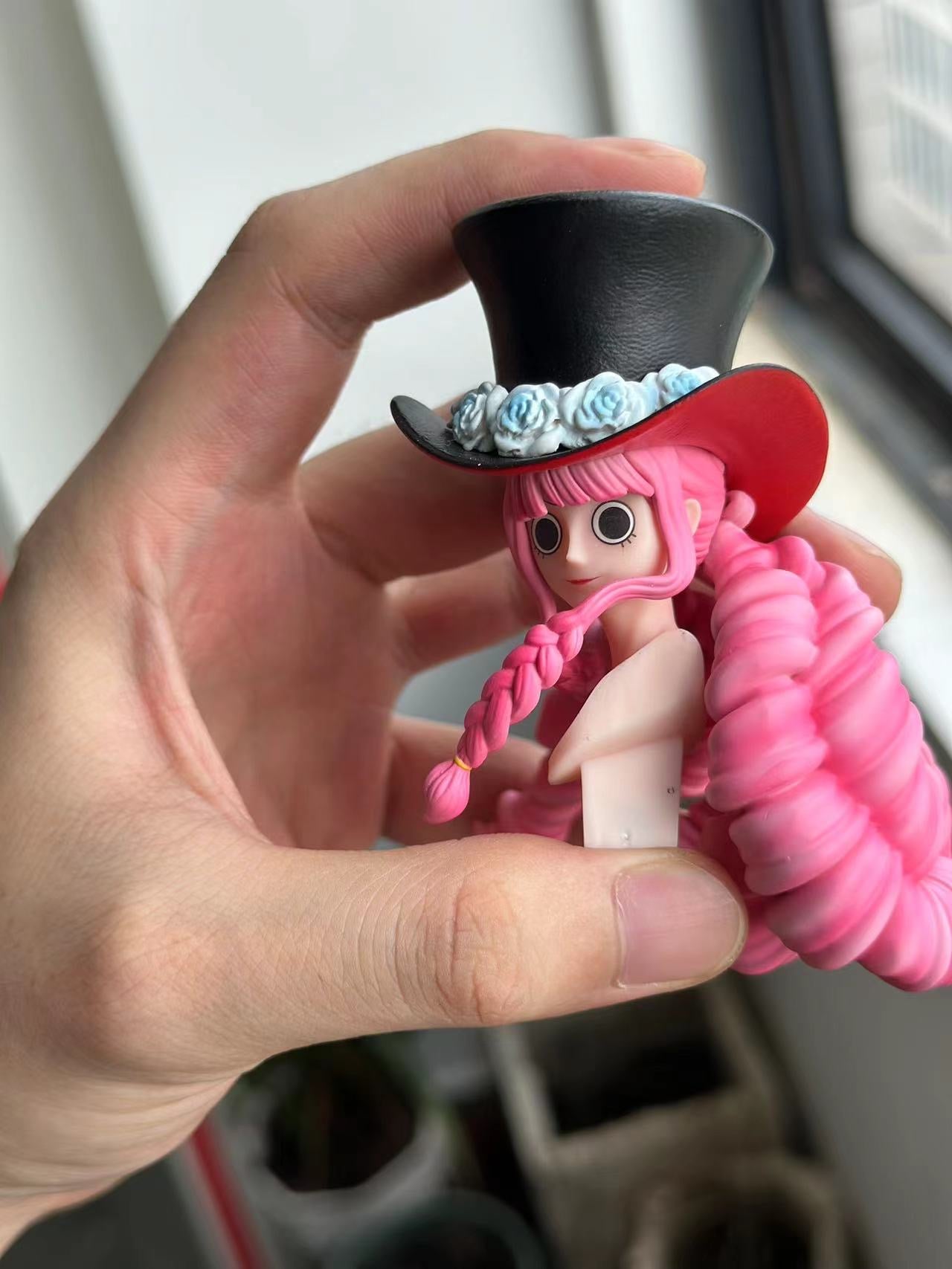 ポワpois ワンピ　square poodle onepiece One Piece Cube Studio Perona V2 – ClubHouse Statues