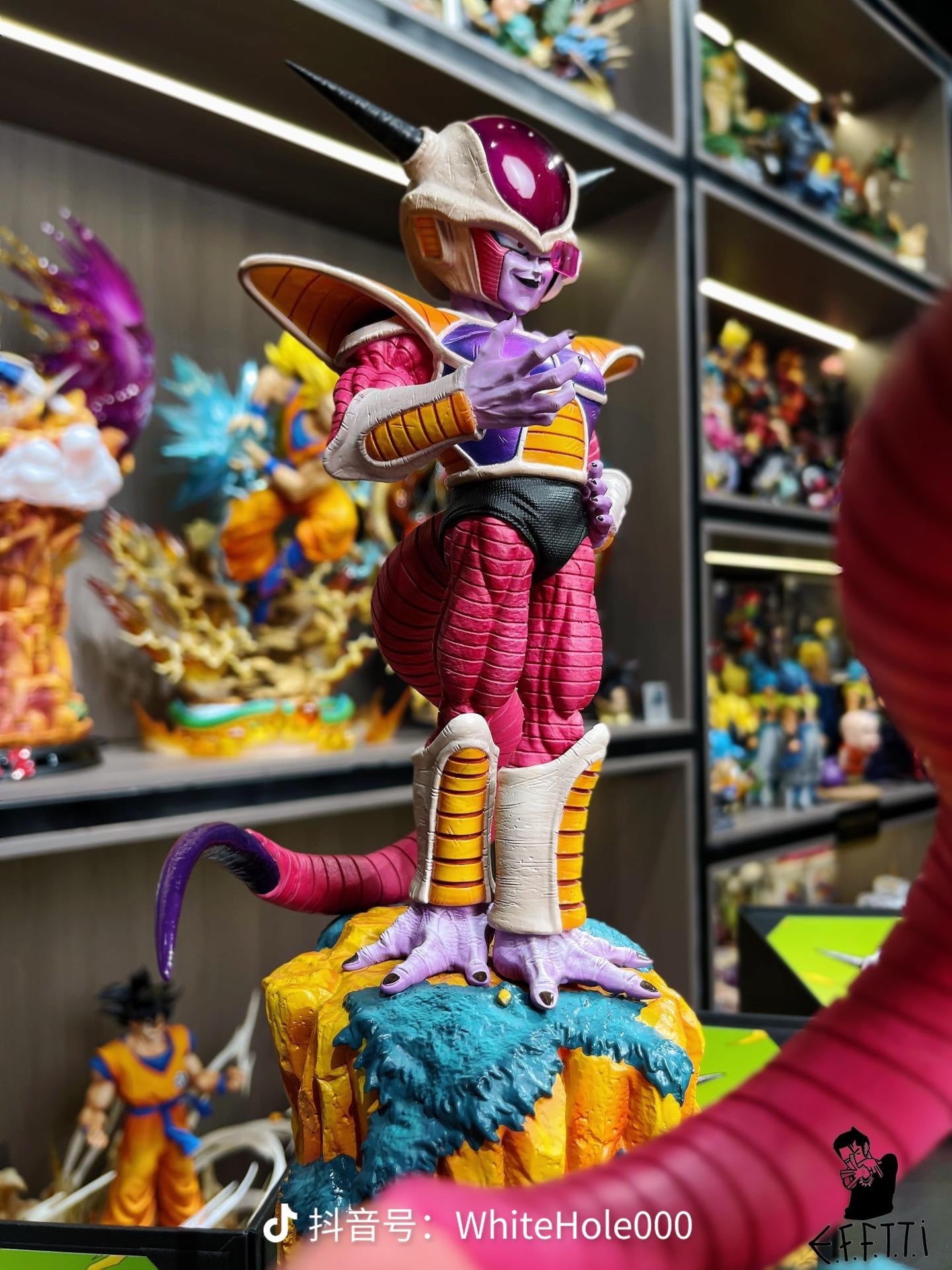 Dragon Ball White Hole Studio Freeza 1st Form – ClubHouse Statues