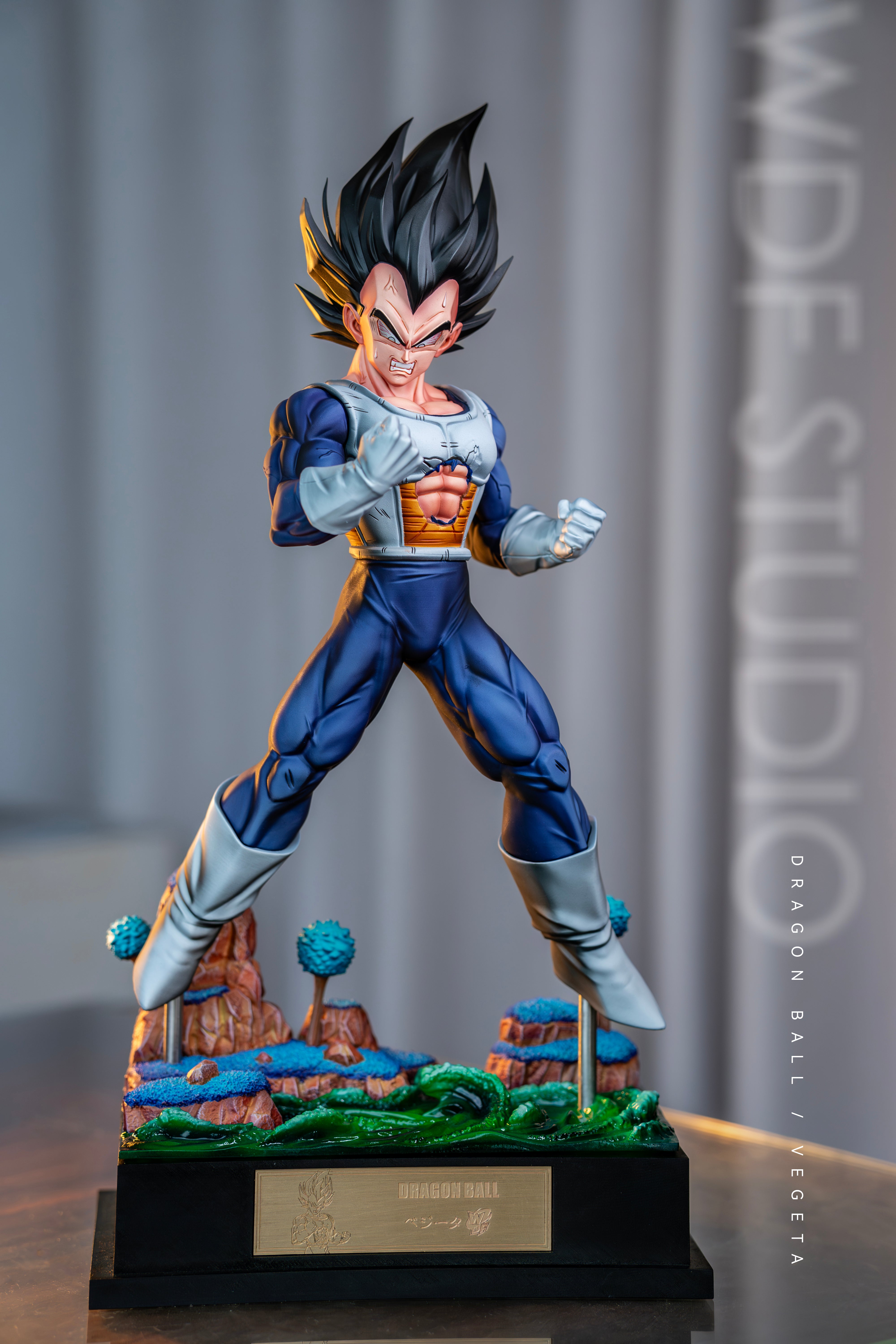Dragon Ball WDF Studio Vegeta Namek – ClubHouse Statues