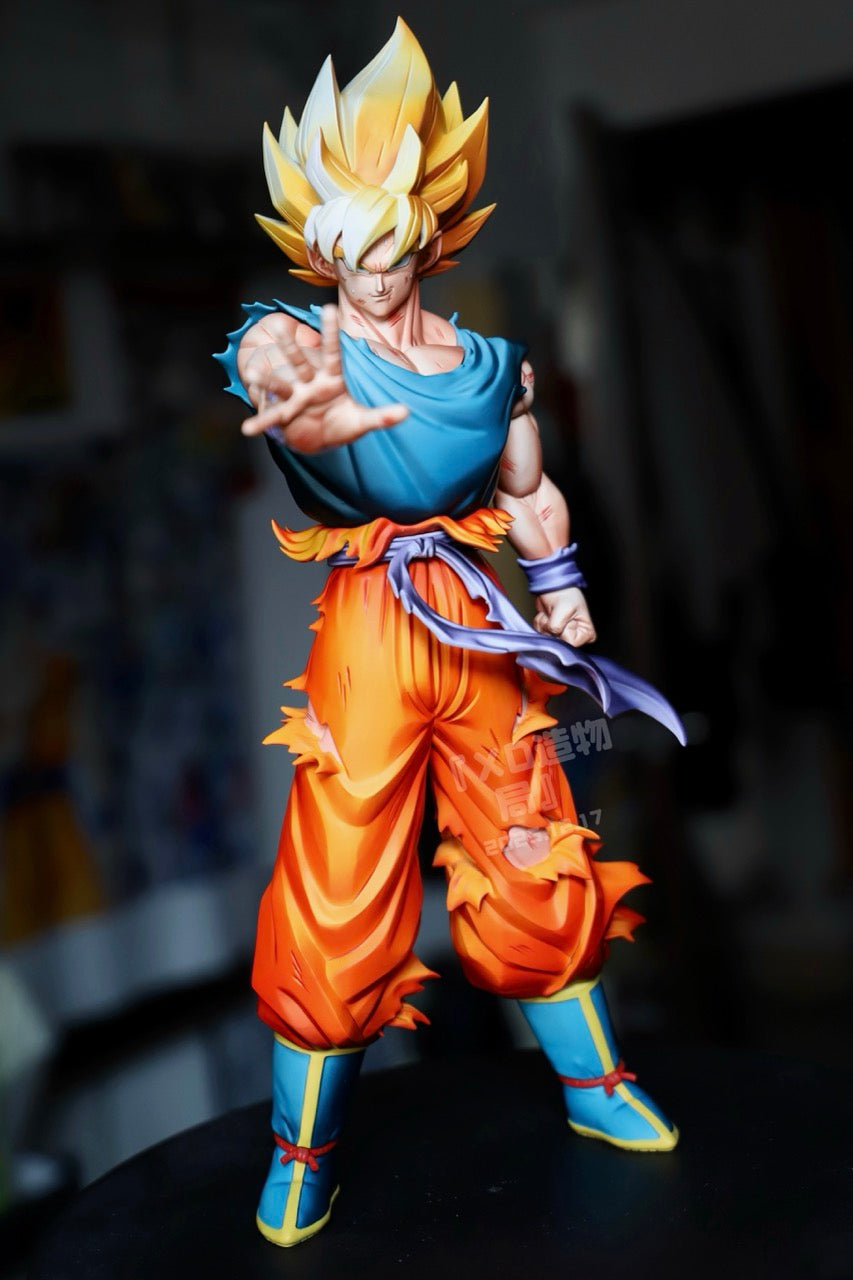 Dragon Ball XD Studio Goku SSJ Resin Statue